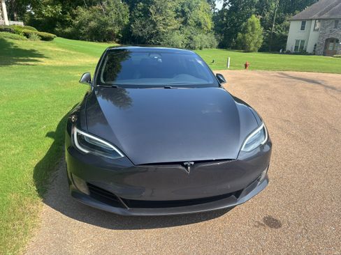 Used 2016 Tesla Model S P90D AWD/4WD image 4