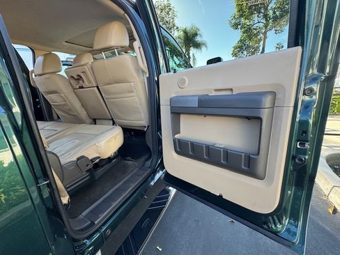 Used 2011 Ford F250 Lariat w/ Lariat Ultimate Pkg image 29