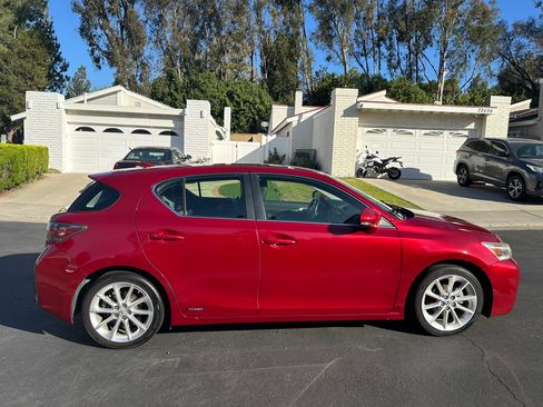 Used 2012 Lexus CT 200h Premium FWD image 4