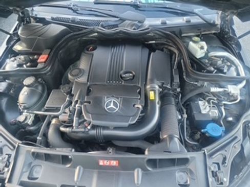 Used 2013 Mercedes-Benz C 250 Coupe image 21