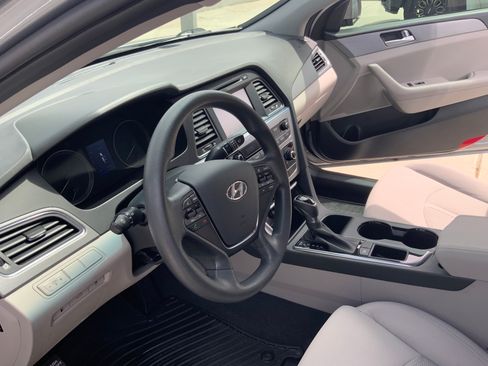 Used 2017 Hyundai Sonata SE image 11