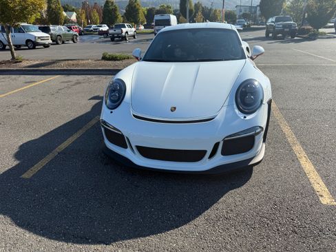 Used 2016 Porsche 911 GT3 RS image 13