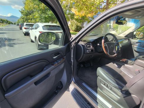 Used 2012 GMC Yukon Denali image 11