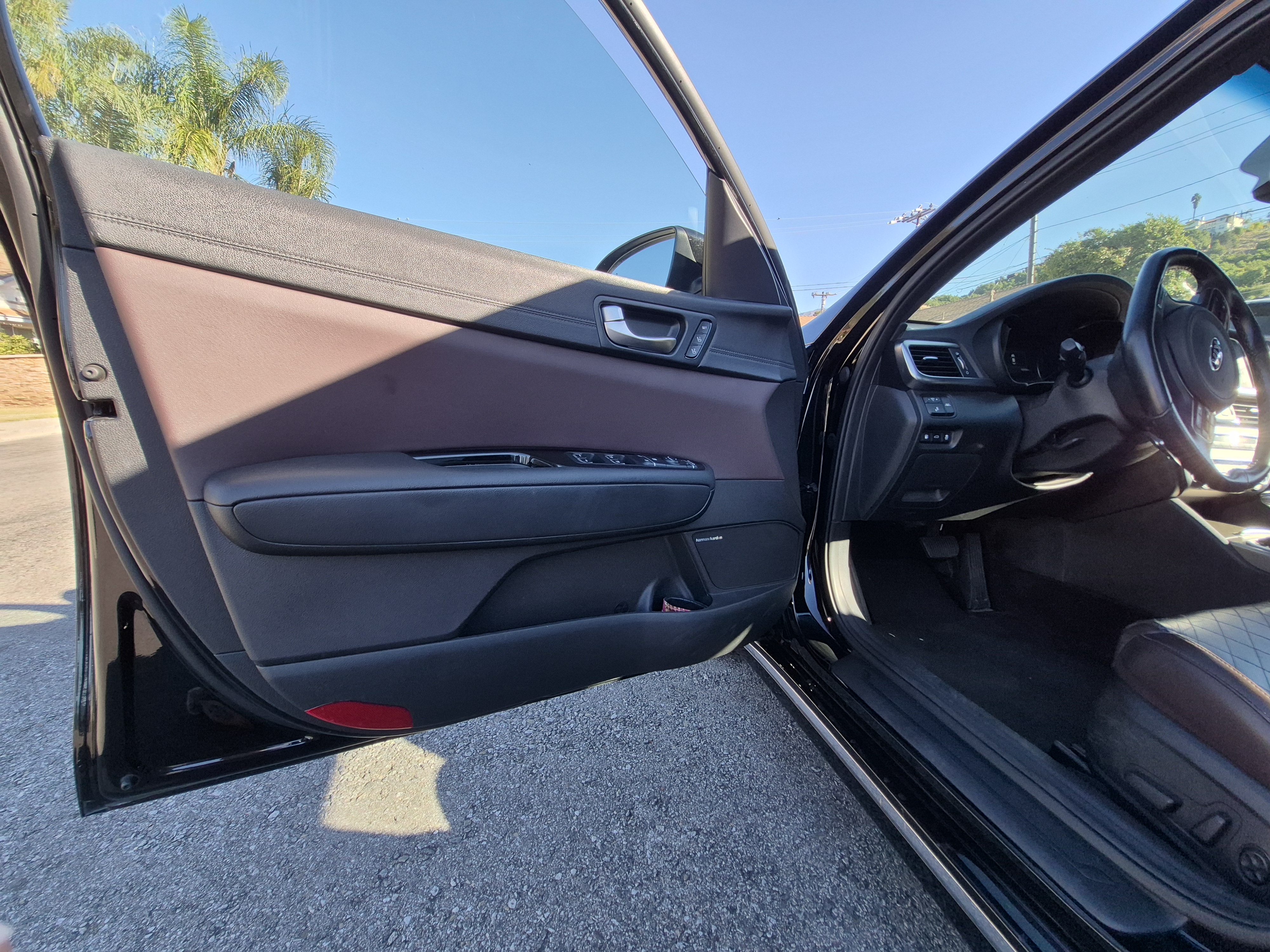 Used 2018 Kia Optima SX w/ Technology Package FWD image 11