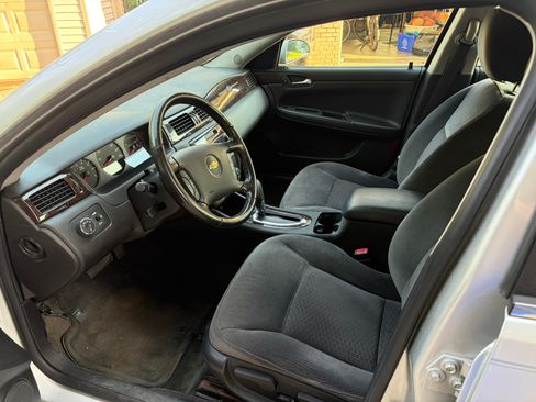 Used 2012 Chevrolet Impala LS FWD image 10
