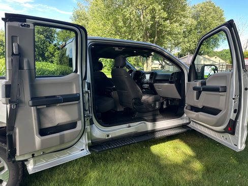 Used 2018 Ford F150 XL w/ Equipment Group 101A Mid image 11