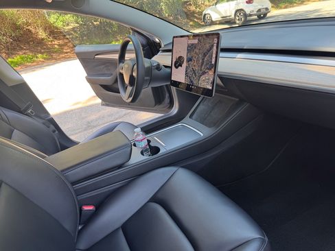 Used 2021 Tesla Model 3 Long Range image 17