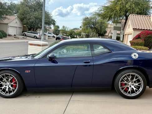 Used 2014 Dodge Challenger SRT8 w/ Harman/Kardon Audio Group image 4