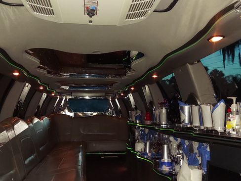 Used 1999 Lincoln Navigator 2WD image 23