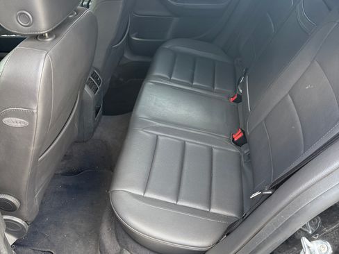 Used 2005 Volkswagen Jetta TDI FWD image 9