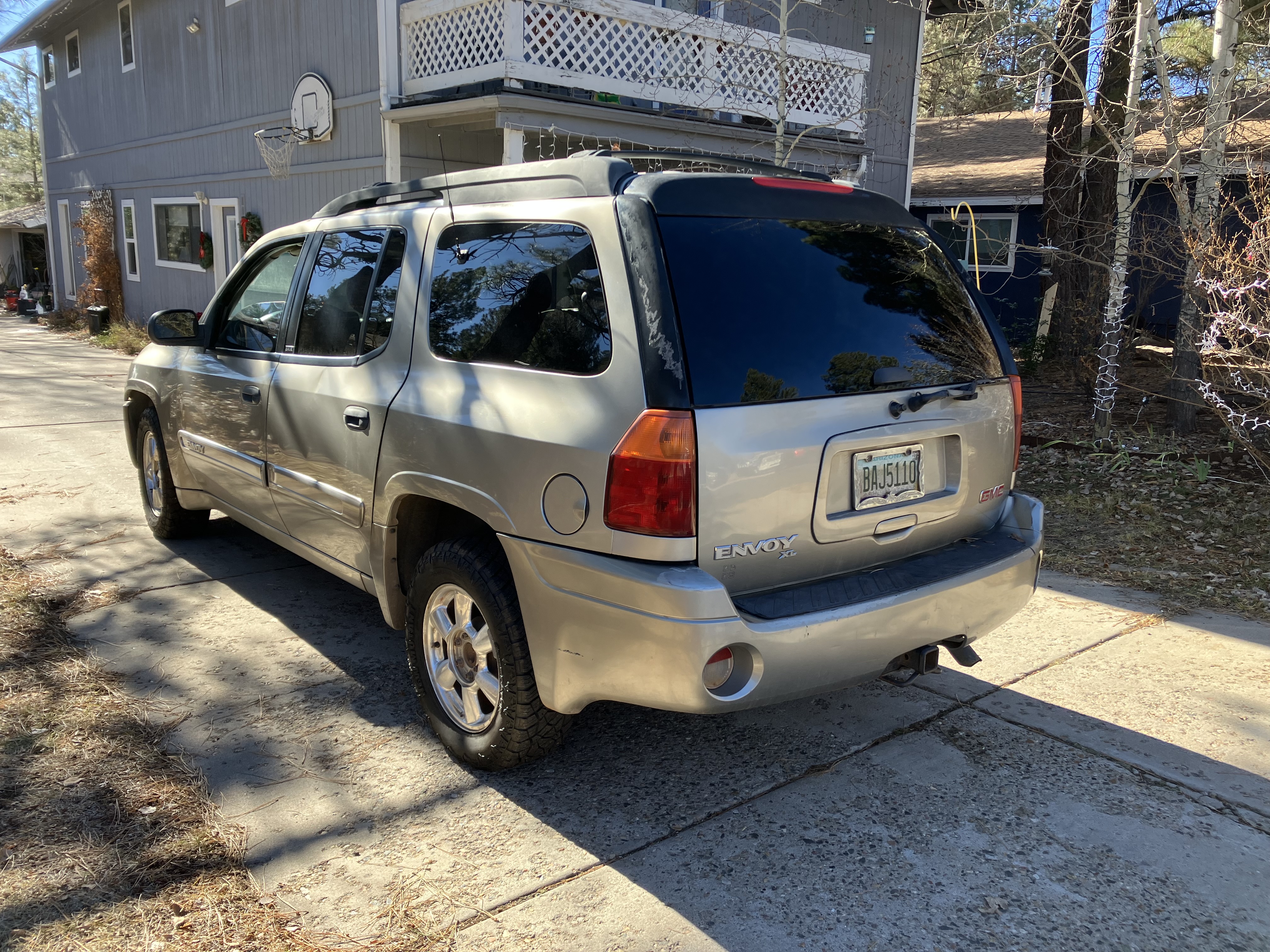 Used 2003 GMC Envoy XL SLE w/ 1SB Preferred Equipment Group AWD/4WD image 4