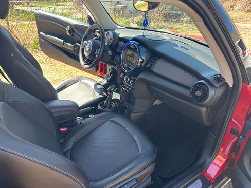 Used 2015 MINI Cooper 2-Door Hardtop FWD image 4