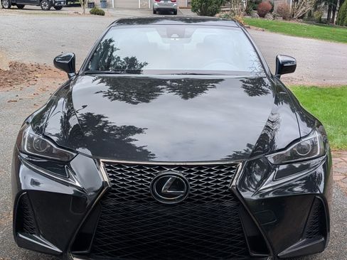 Used 2018 Lexus IS 300 F Sport w/ F Sport Package image 2