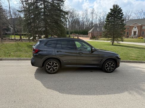 Used 2023 BMW X3 xDrive30i w/ M Sport Package image 4