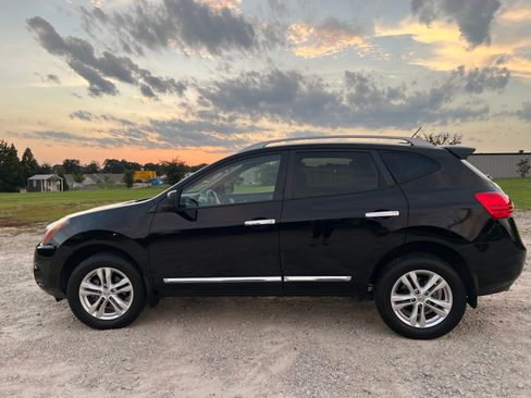 Used 2015 Nissan Rogue S w/ Convenience Package FWD image 1