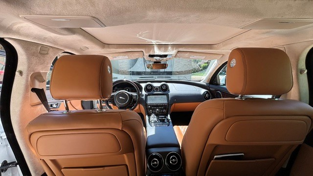 Used 2018 Jaguar XJ L Portfolio AWD/4WD image 9