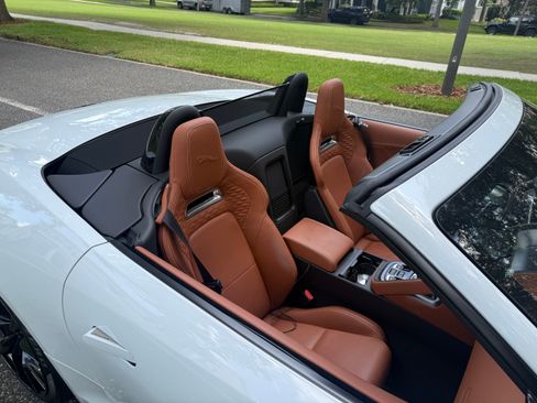 Used 2021 Jaguar F-TYPE R AWD/4WD image 14