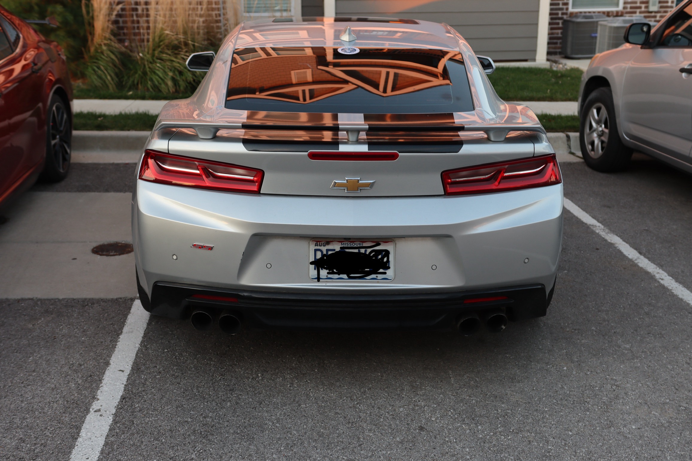 Used 2016 Chevrolet Camaro SS RWD image 2