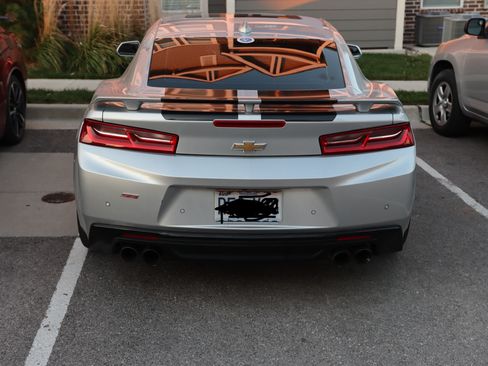 Used 2016 Chevrolet Camaro SS image 2