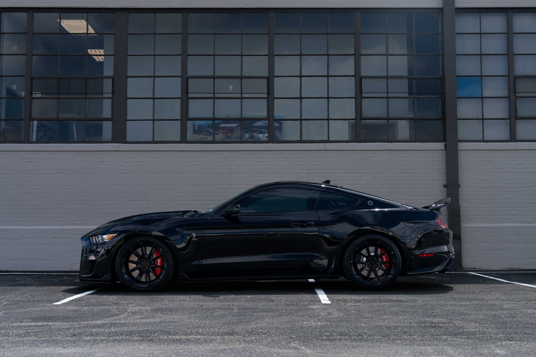 Used 2020 Ford Mustang Shelby GT500 w/ Technology Package RWD image 5