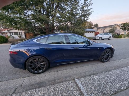 Used 2018 Tesla Model S 75D image 9