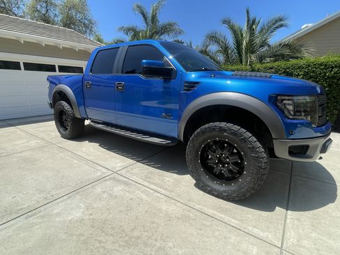 Used 2012 Ford F150 Raptor w/ Raptor Luxury Pkg AWD/4WD image 8