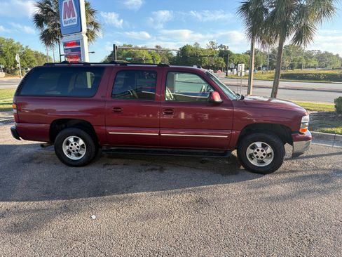 Used 2003 Chevrolet Suburban LT w/ LT Preferred Equipment Group image 6
