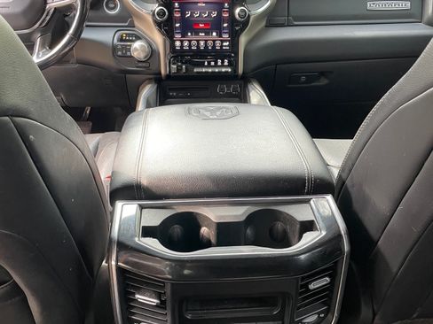 Used 2019 RAM 1500 Laramie AWD/4WD image 21