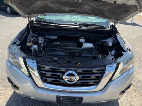 Used 2019 Nissan Pathfinder SL AWD/4WD image 15