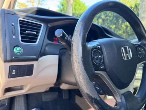 Used 2014 Honda Civic LX image 27