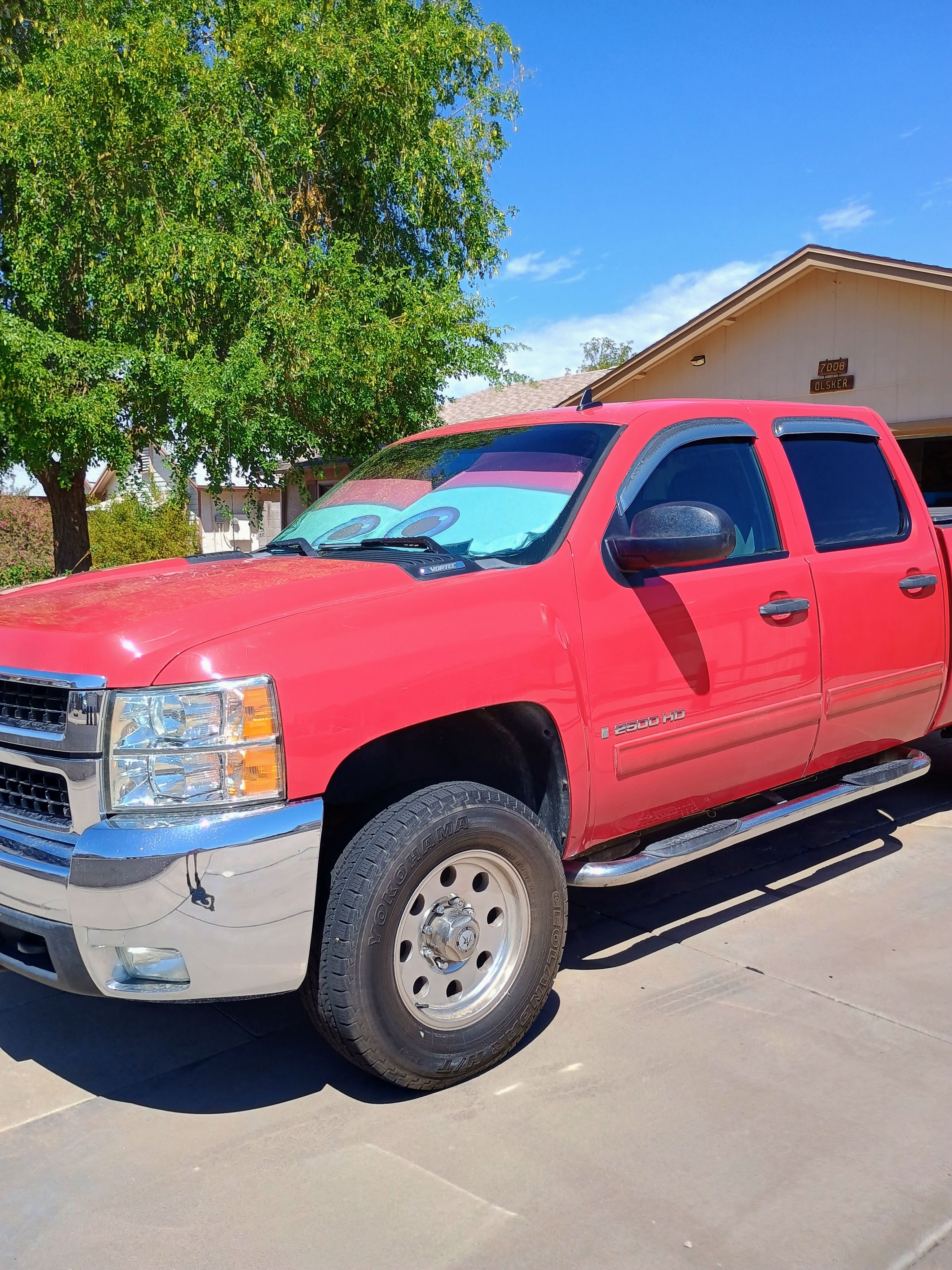 Used 2009 Chevrolet Silverado 2500 LT w/ Exterior Plus Package RWD image 2