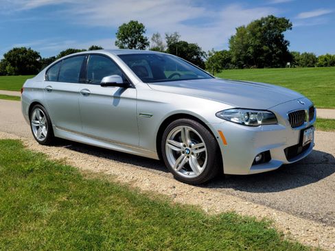Used 2016 BMW 535i xDrive 535i xDrive Sedan 4D image 2