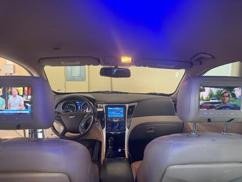 Used 2013 Hyundai Sonata Limited FWD image 10