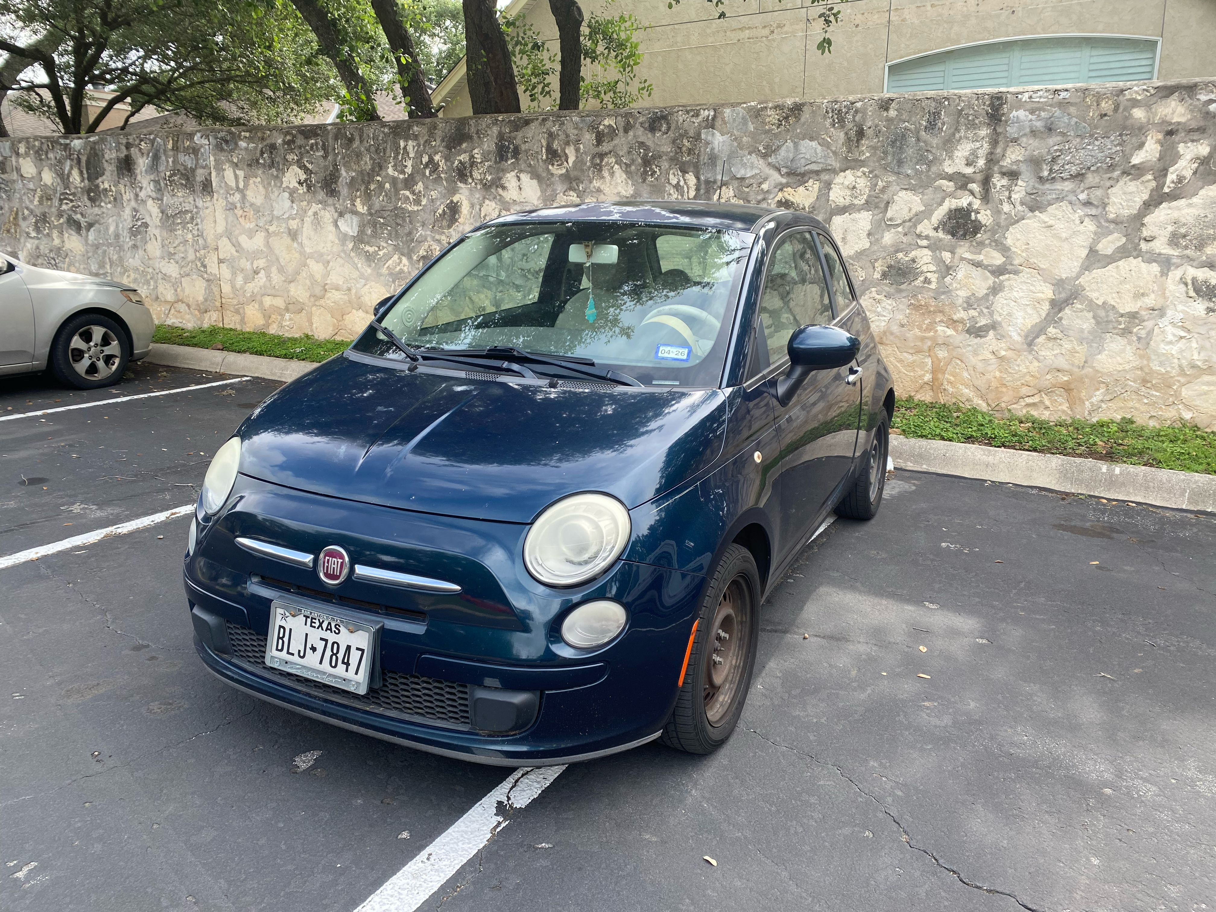 Used 2013 FIAT 500 Pop FWD image 1