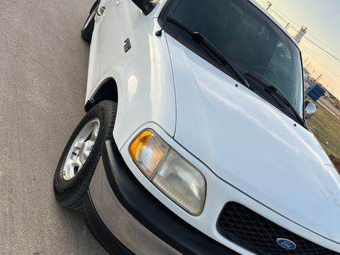 Used 1997 Ford F150 2WD SuperCab image 4