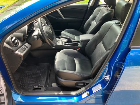 Used 2012 MAZDA MAZDA3 i Grand Touring w/ Tech Pkg FWD image 6