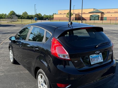 Used 2018 Ford Fiesta SE FWD image 4