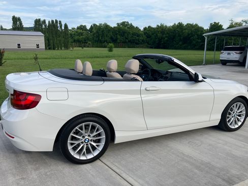 Used 2016 BMW 228i Convertible RWD image 12