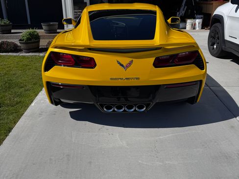 Used 2014 Chevrolet Corvette Stingray Coupe w/ 3LT Preferred Equipment Group RWD image 9