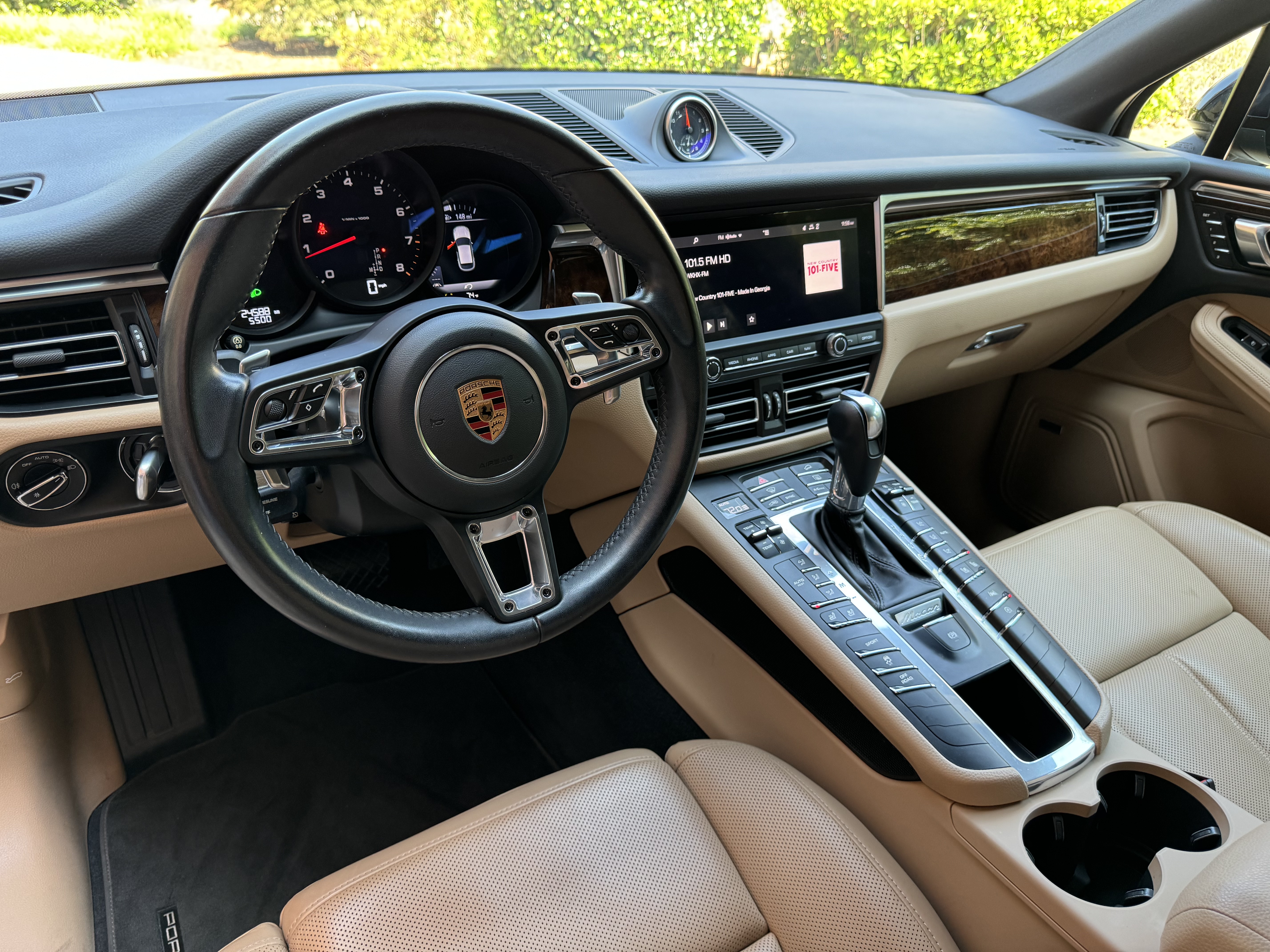 Used 2019 Porsche Macan AWD/4WD image 11