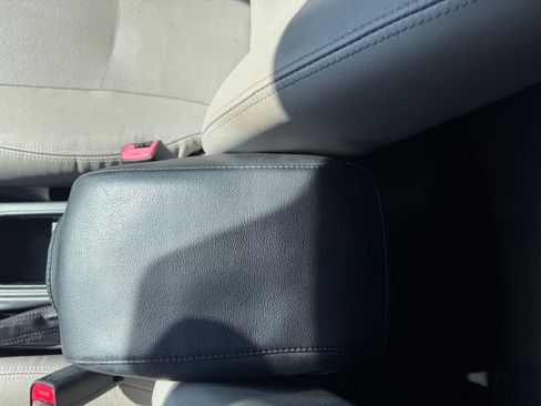 Used 2016 Subaru Forester 2.5i Limited w/ Popular Package #2 image 17