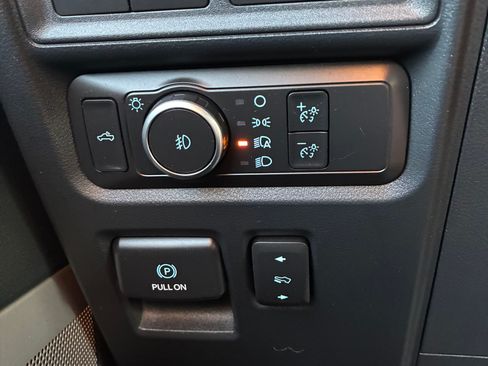 Used 2021 Ford F150 Lariat image 26