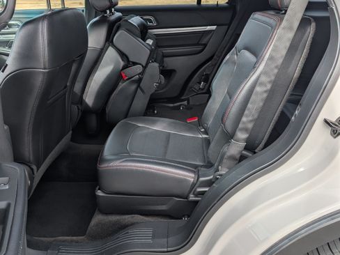 Used 2016 Ford Explorer Sport w/ Equipment Group 401A image 11