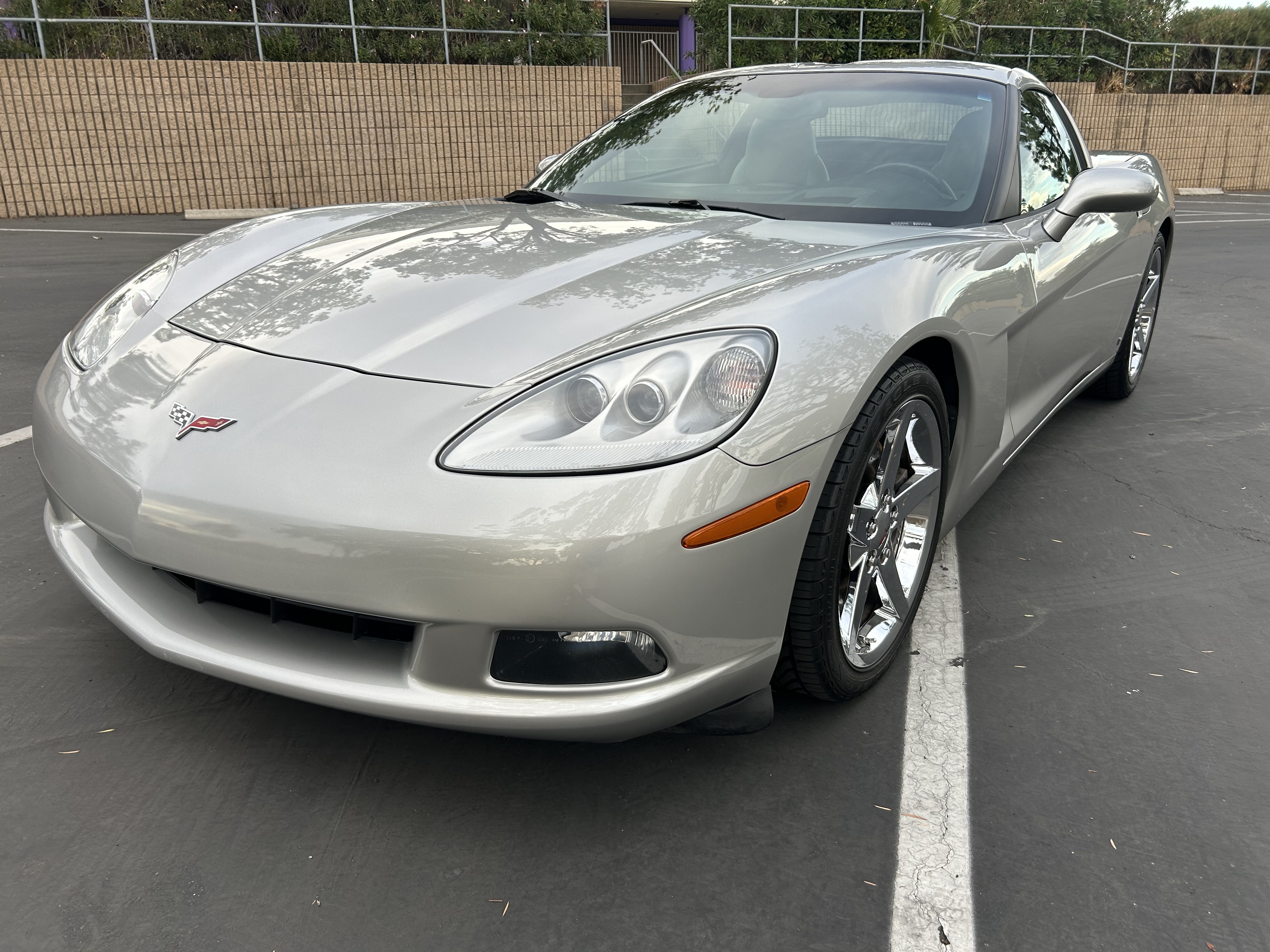 Used 2007 Chevrolet Corvette Coupe w/ Preferred Equipment Group RWD image 9