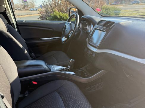 Used 2014 Dodge Journey SXT w/ Quick Order Package 28C image 9