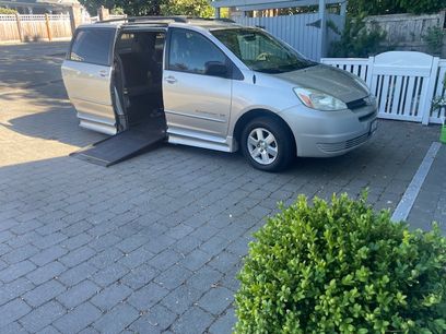 Used 2004 Toyota Sienna LE