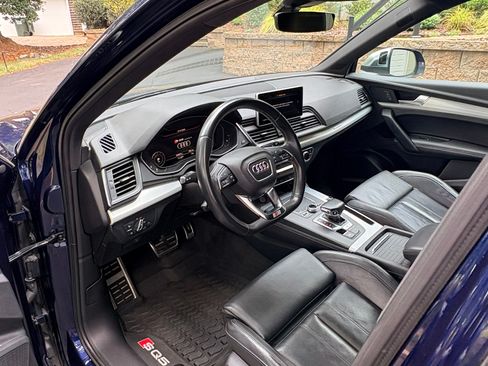 Used 2019 Audi SQ5 Premium Plus AWD/4WD image 11