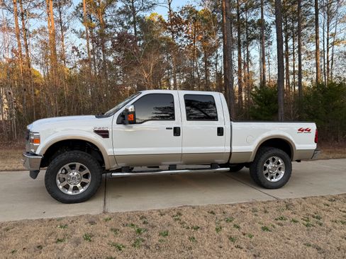 Used 2008 Ford F250 Lariat image 4