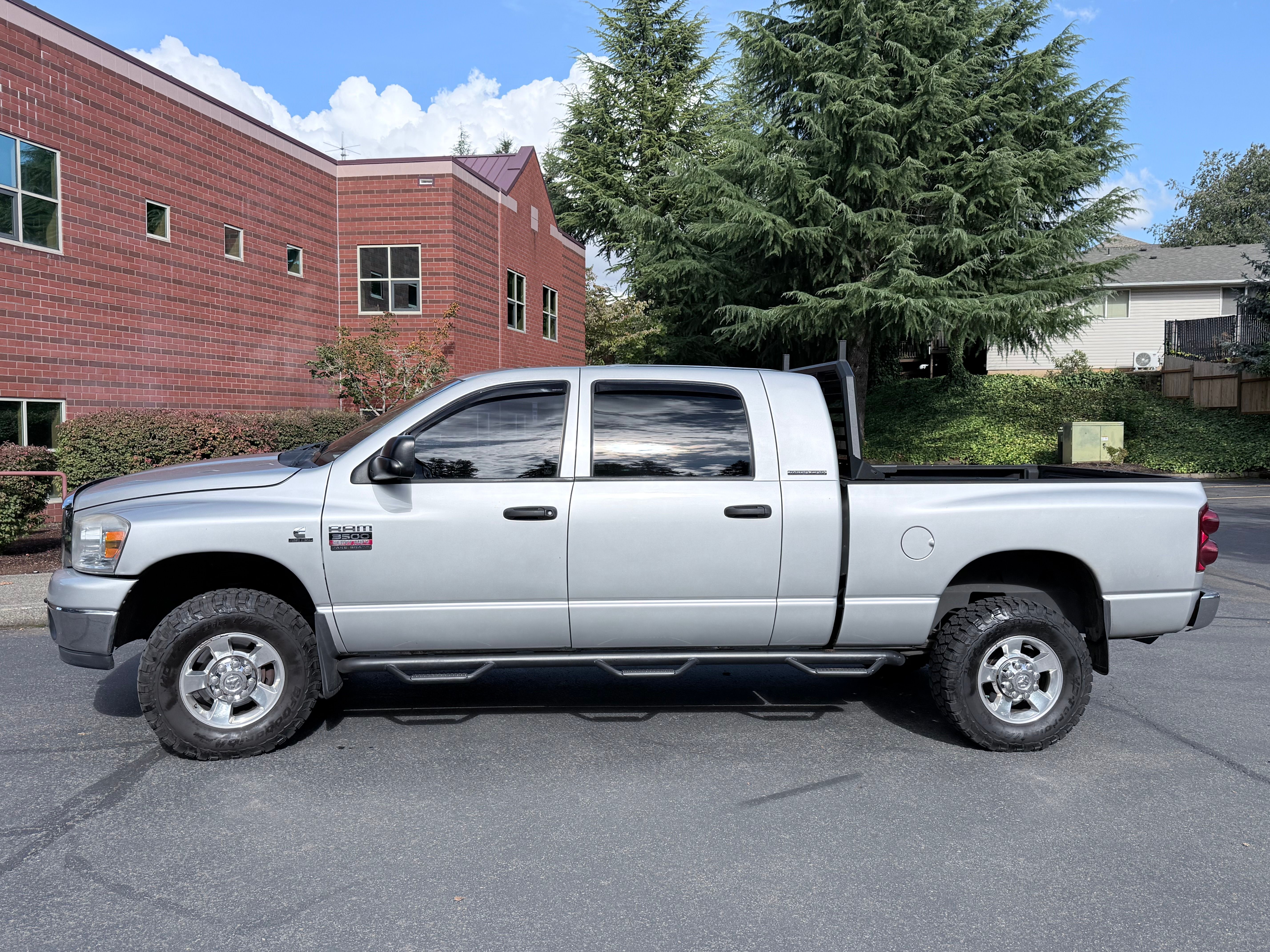 Used 2007 Dodge Ram 3500 Truck SLT w/ Light Group AWD/4WD image 2