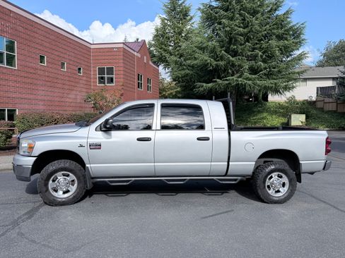 Used 2007 Dodge Ram 3500 Truck SLT w/ Light Group AWD/4WD image 2